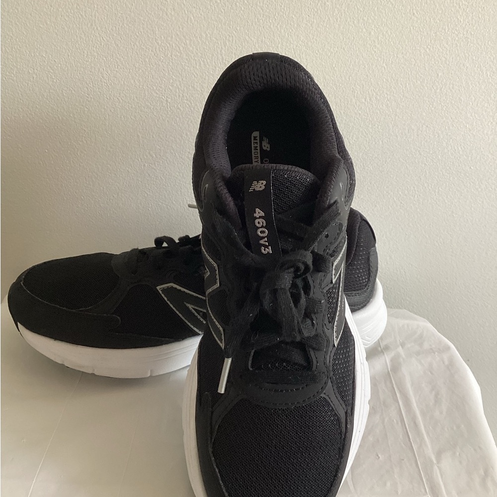 New Balance 460 V3 Black Running Shoes - Women’s 11 / Men’s 9.5